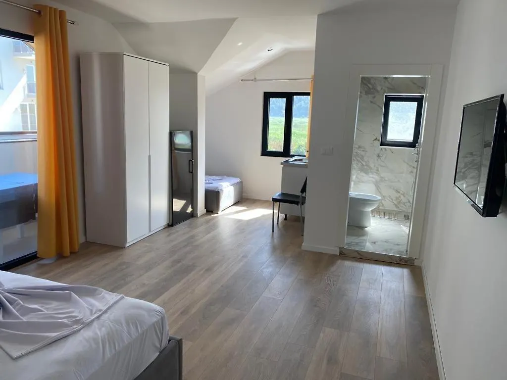 Vila Lazri Shëngjin Affittacamere