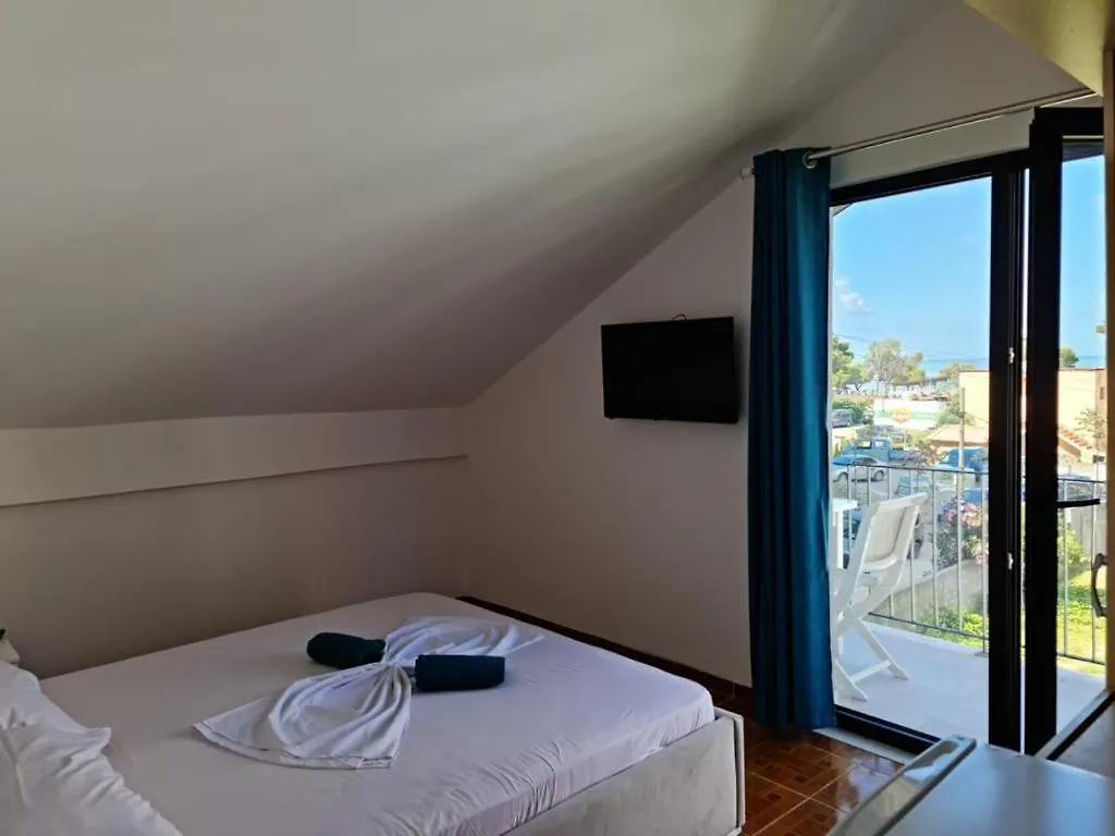 Vila Lazri Shëngjin 0*,  Albania