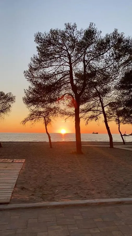 Vila Lazri Shëngjin