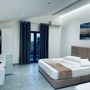 Molla Restorant Shëngjin
