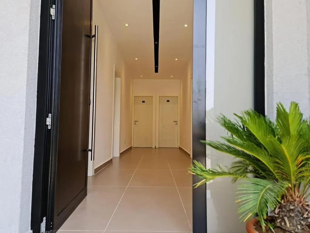 Vila Lazri Shëngjin